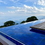 肉処 牛慎 - 地上32度…  こちらのテラスは24度　涼しい〜