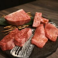 近江うし焼肉 にくTATSU 日本橋室町店 - 
