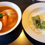 カレー食堂 心 - ・骨付きチキンのスープカレー(辛さ5番並盛ライス)1180円