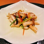 厨 花膳 - 鮭の茸餡仕立て