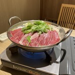 野菜巻き串・直送鮮魚の個室居酒屋 SHIKIBU - 和牛のすき焼き