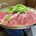 野菜巻き串・直送鮮魚の個室居酒屋 SHIKIBU - 美しい和牛