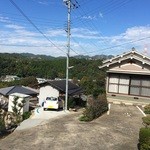 芳熊庵 くまそば - 正面にも駐車スペース