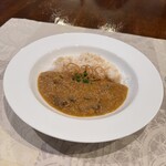 ル・リュタン 磯谷 - 