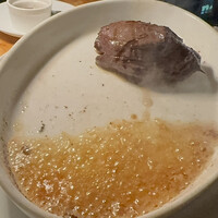 カルネジーオ イースト - 