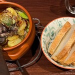 串焼中とう - 砂ずりのアヒージョ