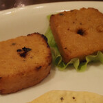 ナタラジ - 焼き物。多分ダイズ？なのですがお肉みたいな食感、お味