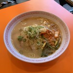 金龍ラーメン - ラーメン　¥800
