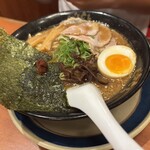 総本家しなとら - 料理写真:甥Bのとんこつ的なの