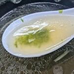 豊中麺哲 - 澄みきったスープ