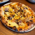 PIZZERIA IL VICOLO - ピッツァイオーロ・スペシャル@¥1500…内容は失念…