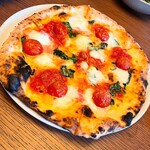 PIZZERIA IL VICOLO - マルゲリータ・ブフッラ@¥1600