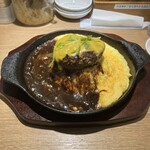 肉オムライス専門店 肉とたまご - チーズハンバーグオムライス