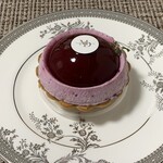 パティスリー メゾンドゥース - カシスフロマージュ