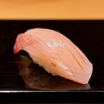 幸寿し - カンパチ