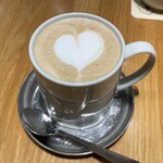 ブッシュウィック グリル - カフェラテ ホット 630円