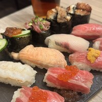黄金出汁しゃぶと江戸前寿司 肉のあさつ 梅田お初天神店 - 絶品のお寿司