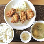 ガスト - 料理写真:から好し定食（４個；大ライス；豚汁に変更）