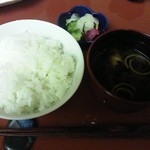 日本料理簾 - ご飯、赤出汁付き