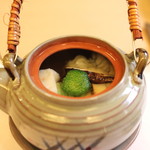 山玄茶 - 土瓶蒸し　（タップリと具だくさん）　(2014/10)