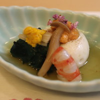 山玄茶 - 先付　（炙り胡麻豆腐、海老、丹波のしめじ、ほうれん草のお浸し）　(2014/10)