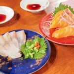 立呑み魚参 - 活〆ヒラメ、サーモン