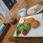 マザーズカフェ - 自家製ソースが美味しいカニクリームコロッケ♪
            懐かしい味でした。