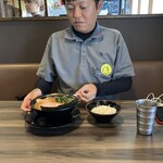 王道家直系 家系ラーメン がく - 