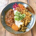 みちて、めぐりて THE FLOW CAFE - 料理写真:あいがけカレー