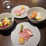 Crossroads Kitchen - 