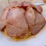 支那そば うみ - ペラペラ焼豚オンザチャーハン