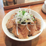 千代橋黄金らーめん ダルマ - 肉飯