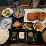 うみのはな - タラとマスのフライ定食