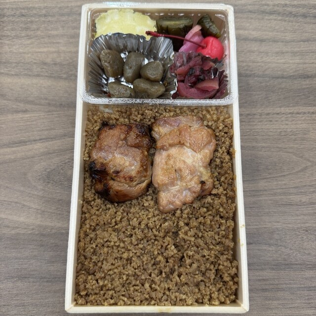 有限会社 九十九鶏本舗 - 北山形（弁当）の写真