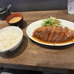 洋食の朝日 - ビフカツセット　¥1800