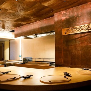 柔らかな温かみを感じられる心地よい空間。個室完備