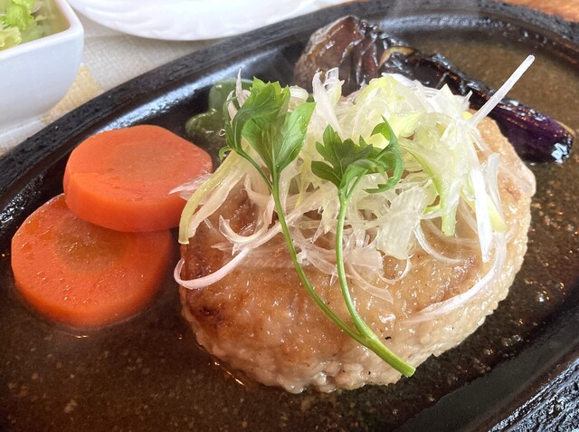 カープル北山のハンバーグ｜仙台泉区の人気洋食店