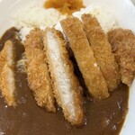 ひまわり - カツはどう見ても冷食…。当然カレーもレトルト(￣◇￣;)