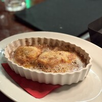 カルネジーオ イースト - 