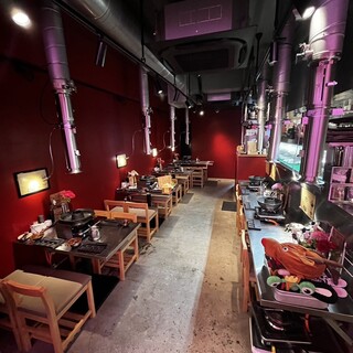 ★排煙設備完備の全席喫煙OK★クーラーしっかり効いて涼しい