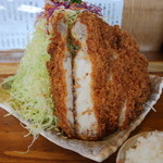 Tonkatsu Tsukasa - 肉の厚さは ２ｃｍあります。