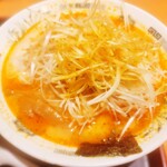 日高屋  - 料理写真:ピリ辛とんこつネギラーメン（680円）