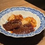 厳選焼肉 一石三鳥 - レバー、トロホルモン