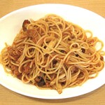 トライフル - 料理写真:牛モツ・きのこ・日光唐辛子のトマトソーススパゲッティ（パスタ大盛り）