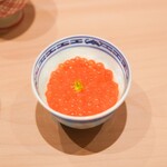 すし 良月 - いくら丼