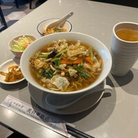 美林華飯店 - 