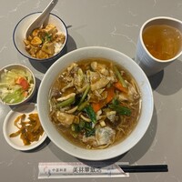 美林華飯店 - 