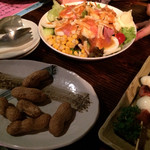 レストランバー柊 - 料理写真:柊サラダ、うずらウィンナー。