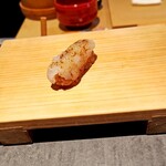 立ち喰い鮨 人人 - スペシャリテのアオリイカ