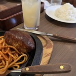 れすとらん仔馬 - ランチ越しのグレープフルーツジュースとライス普通